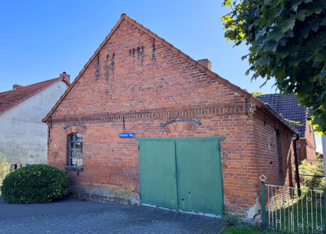 ...bequem von der Straße befahrbar