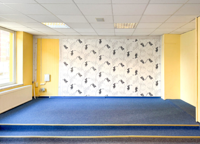 Helle Gewerbefläche im Erdgeschoss