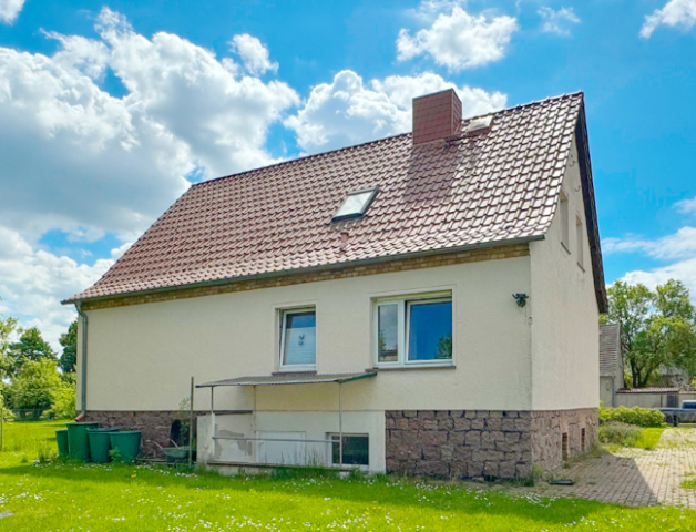 ...hofseitig durch den Keller raus und rein